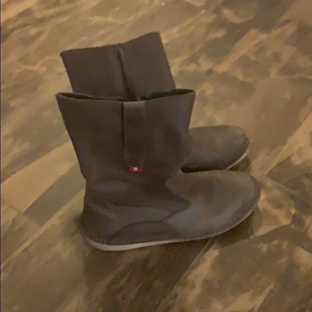 Oliberte women’s boots size 7